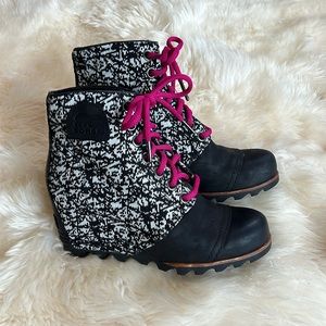 Sorel Women’s PDX Wedge Bootie in Black Sz 8